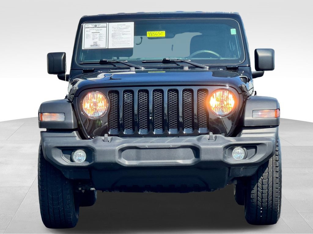 Used 2022 Jeep Wrangler Sport AWD/4WD image 2