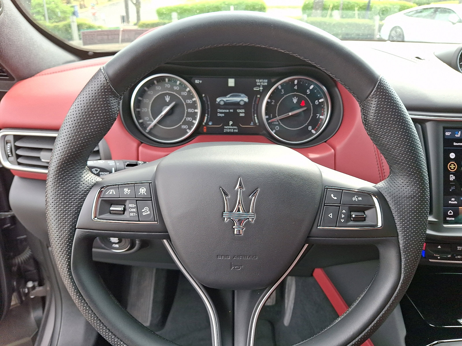 Certified 2023 Maserati Levante GT image 21