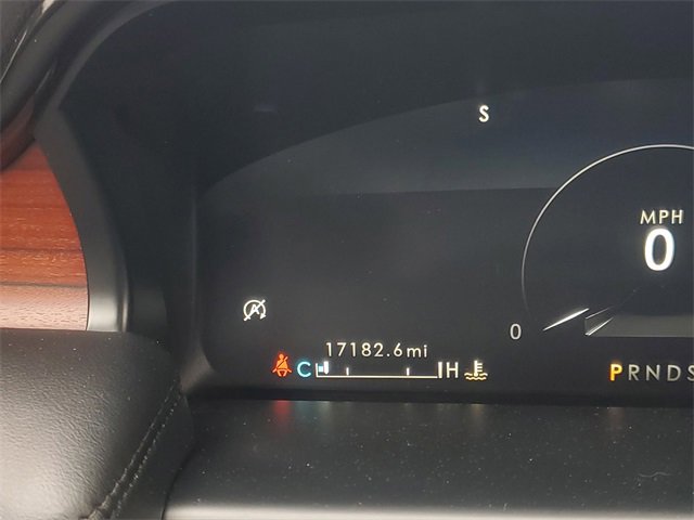 Certified 2023 Lincoln Nautilus Reserve image 21