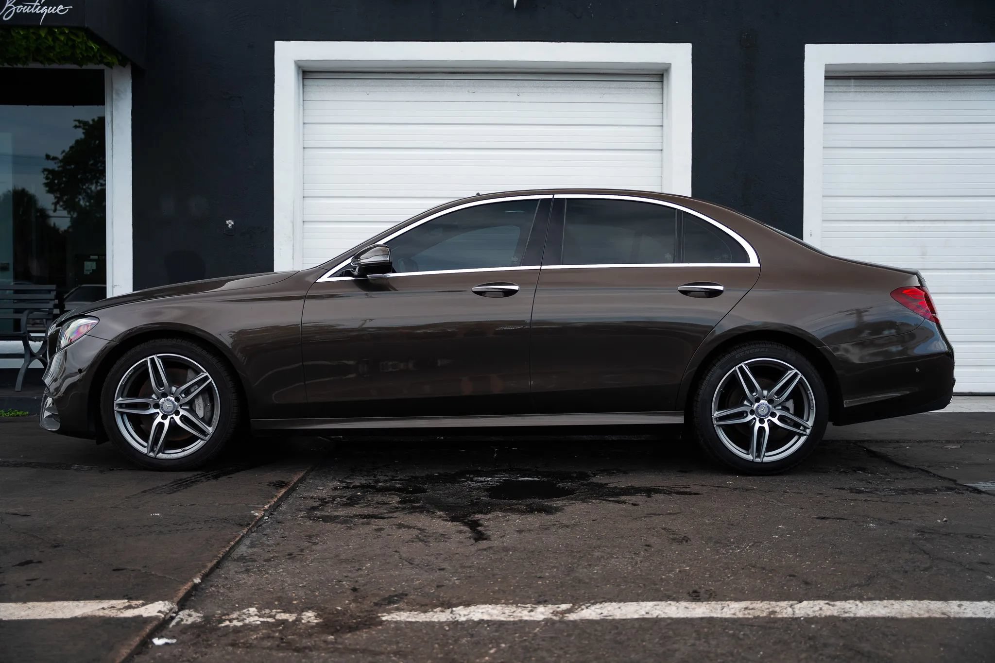 Used 2017 Mercedes-Benz E 300 4MATIC image 10