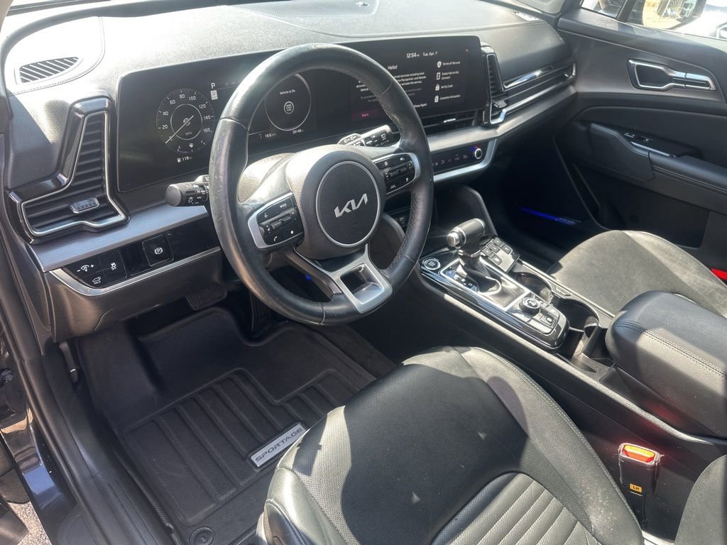 Used 2023 Kia Sportage SX image 10