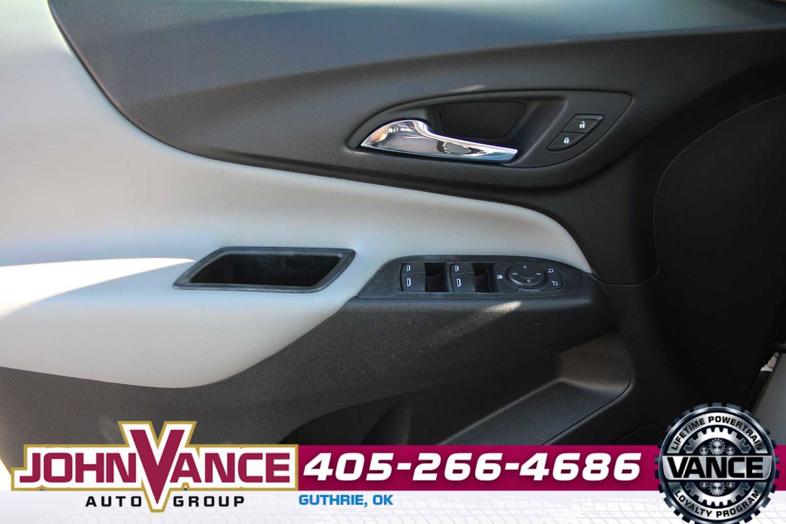 Used 2020 Chevrolet Equinox LS image 28