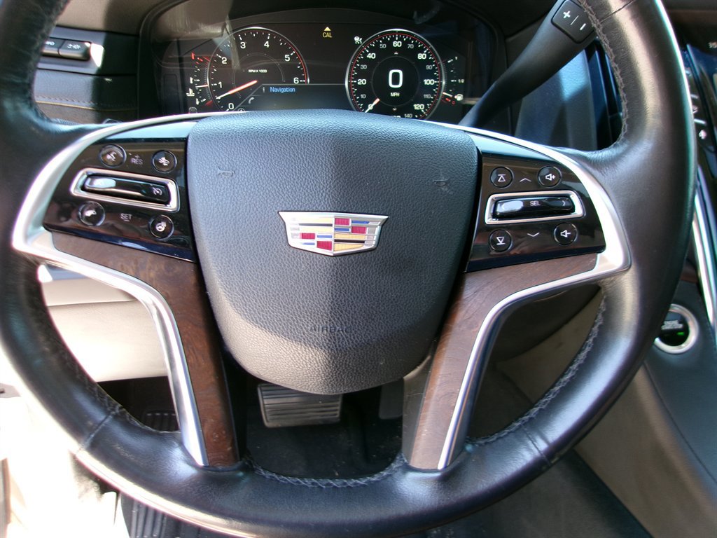 Used 2015 Cadillac Escalade Premium RWD image 28