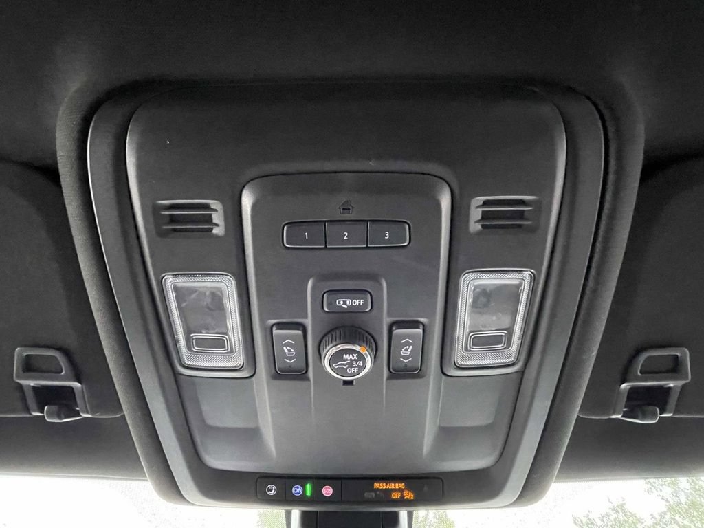 Used 2021 GMC Yukon Denali AWD/4WD image 39