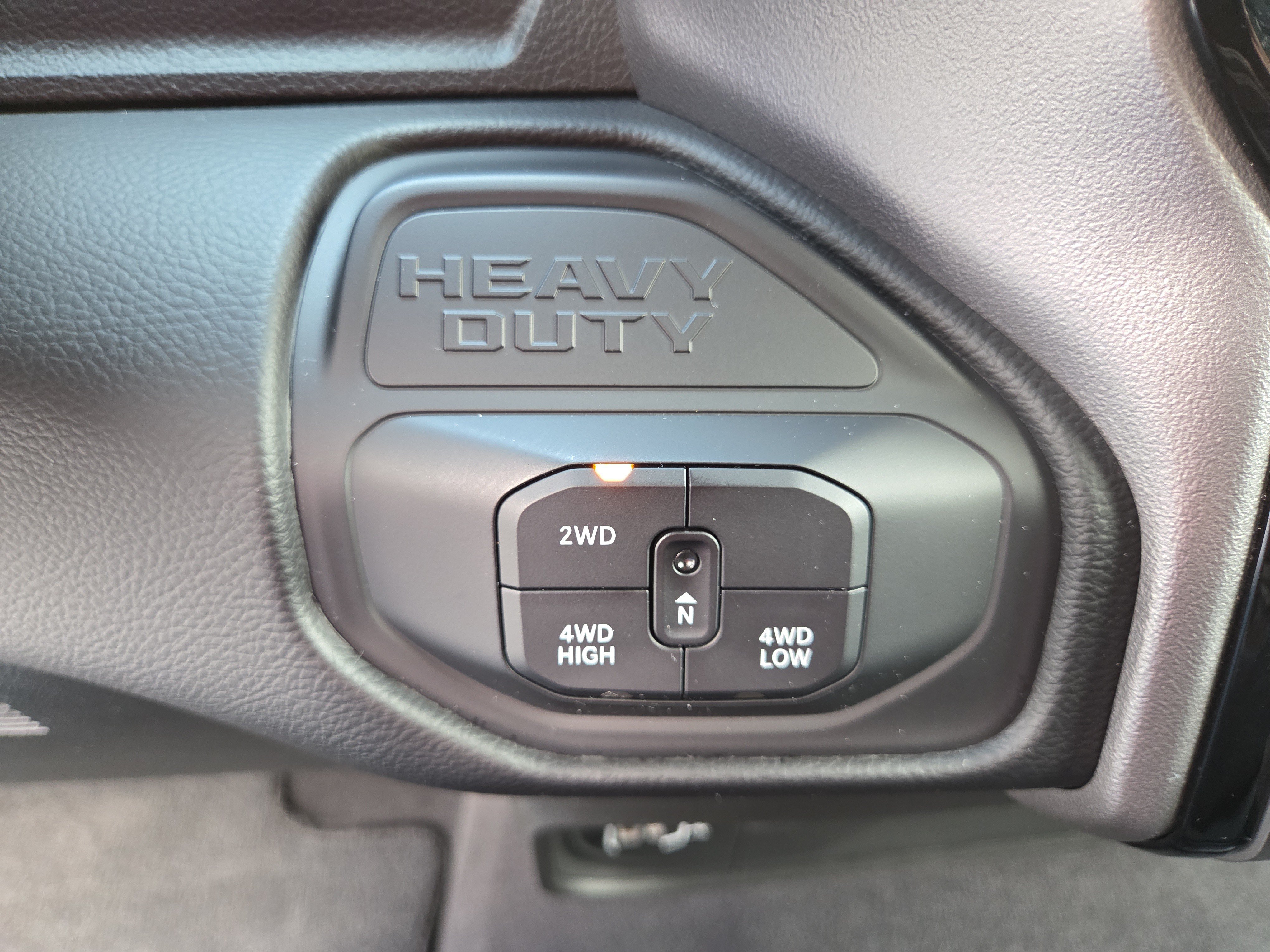 Certified 2025 RAM 2500 Big Horn AWD/4WD image 27