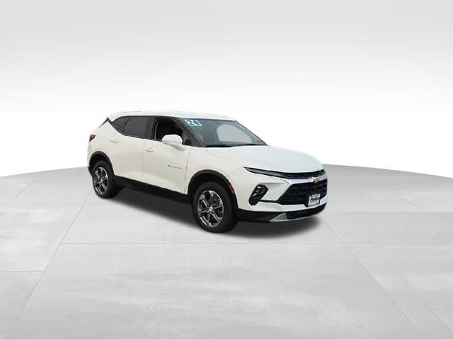 Certified 2024 Chevrolet Blazer LT FWD image 2