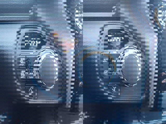 New 2026 RAM 1500 4x4 Crew Cab image 8