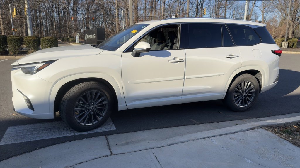 Used 2024 Lexus TX 350 AWD image 4