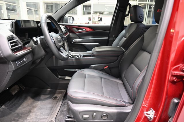 Used 2024 Chevrolet Traverse Z71 w/ LPO, Floor Liner Package image 9