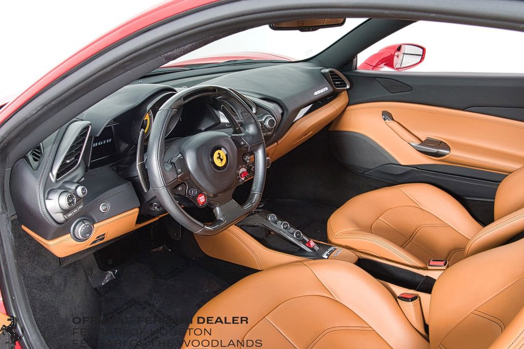 Used 2016 Ferrari 488 GTB image 4