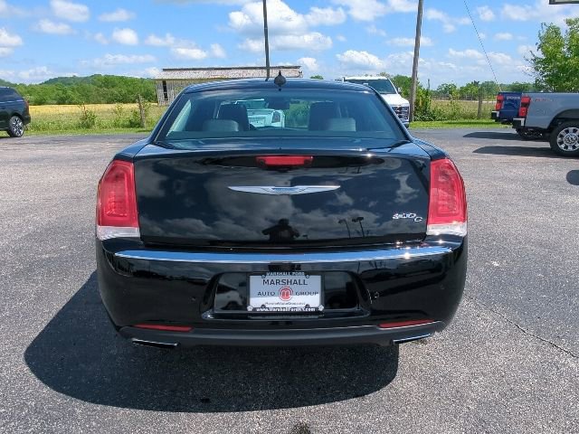 Used 2015 Chrysler 300 C w/ Light Group RWD image 8