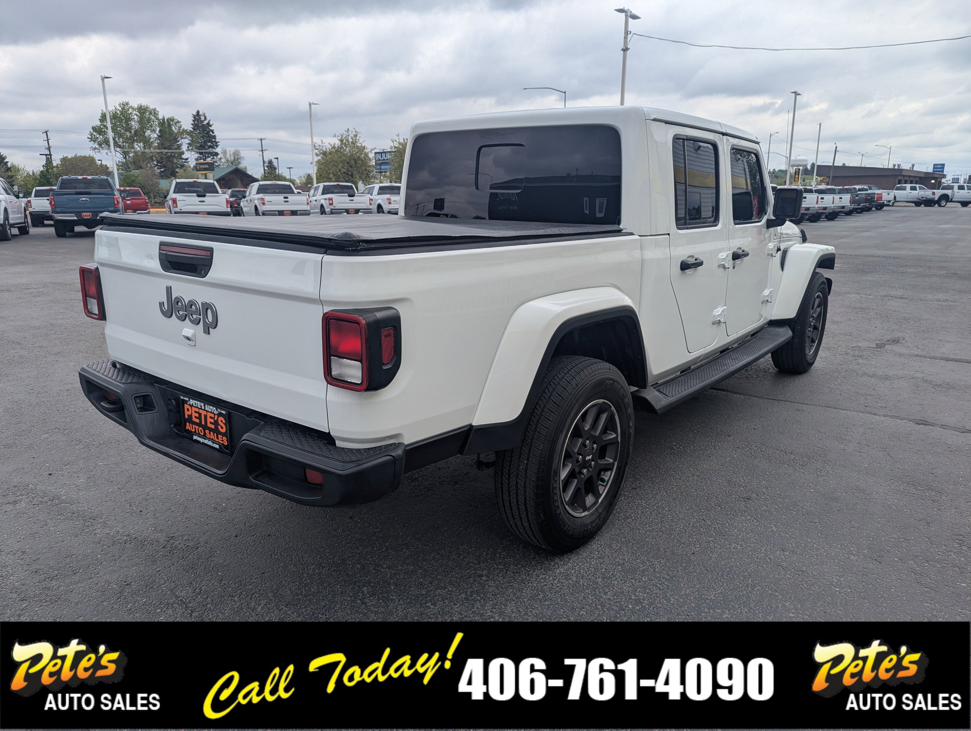 Used 2020 Jeep Gladiator Overland image 4