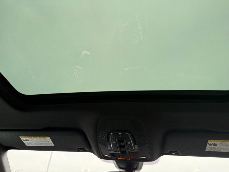 Used 2021 Audi Q5 2.0T Premium w/ Convenience Package image 15