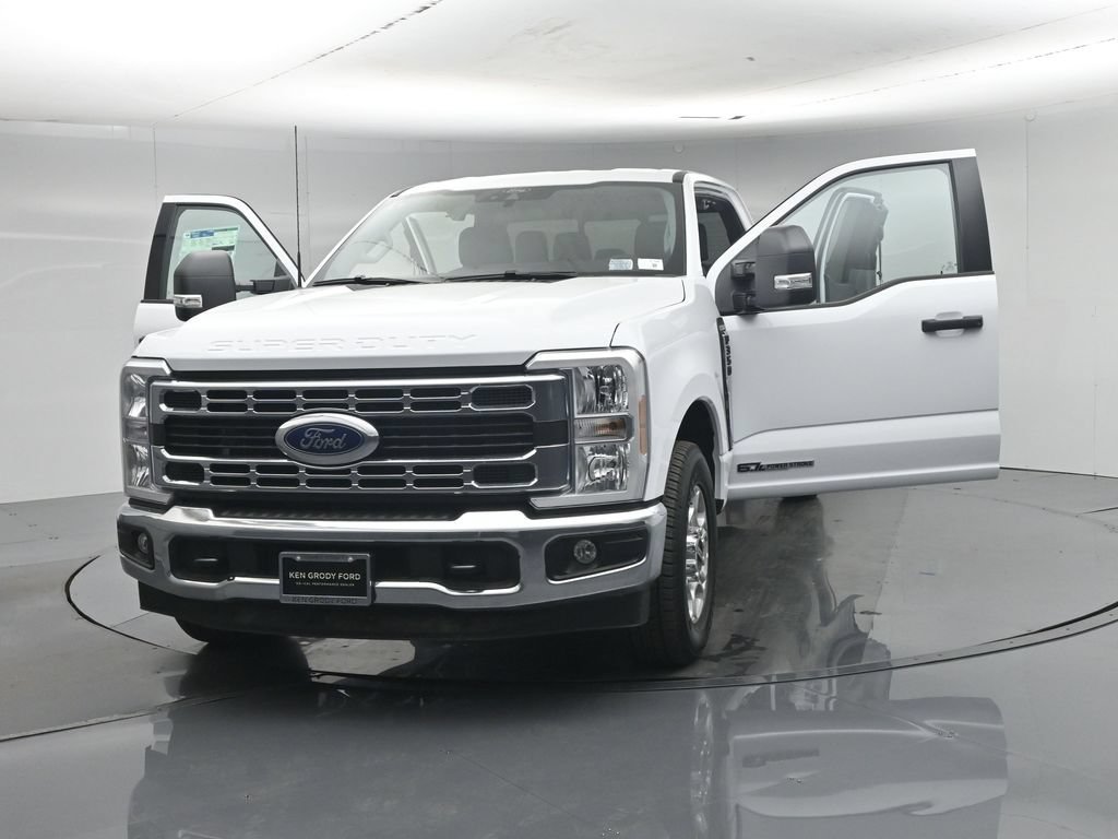 New 2026 Ford F350 XLT RWD image 30