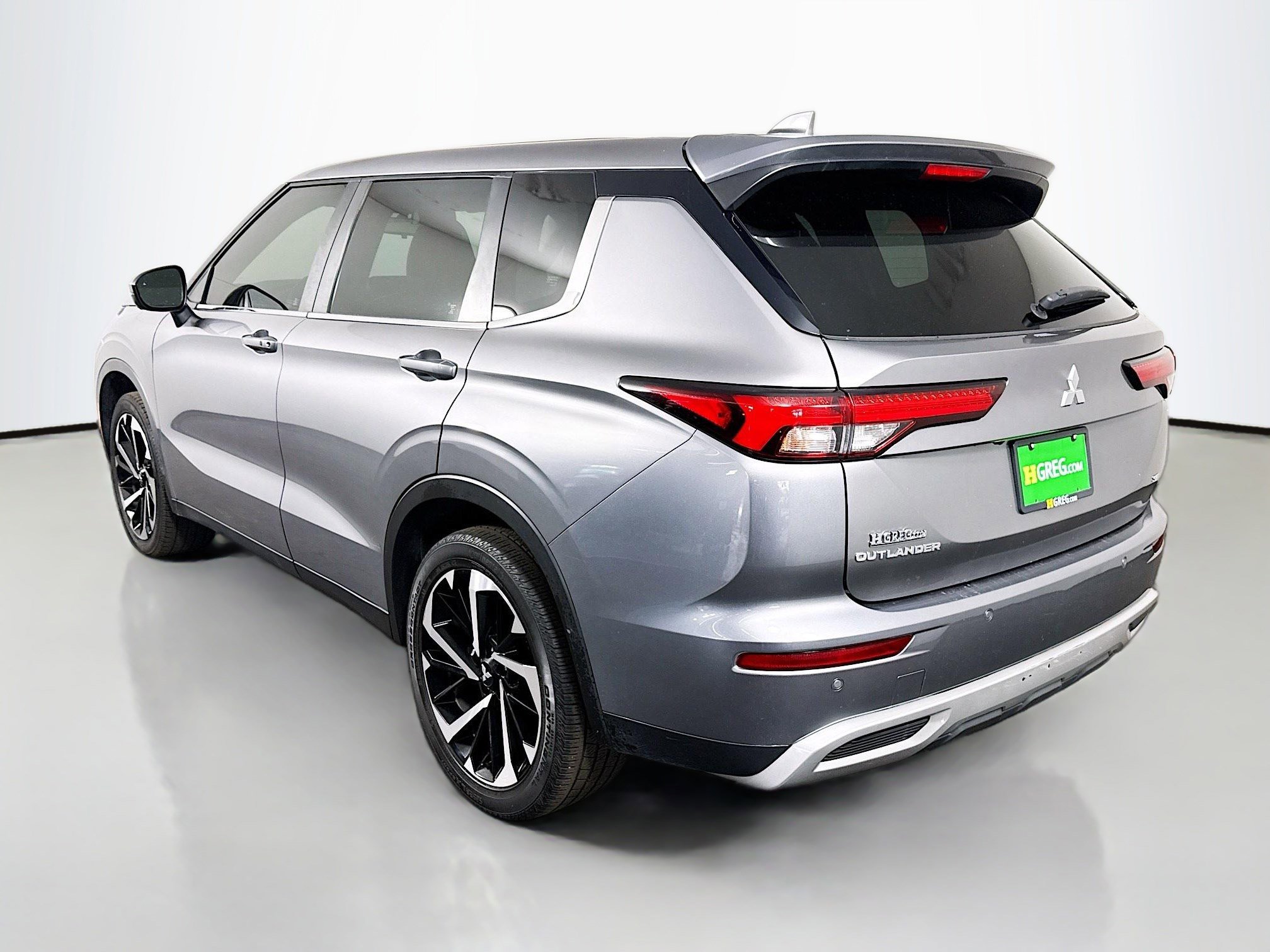 Used 2022 Mitsubishi Outlander SEL Black Edition image 7