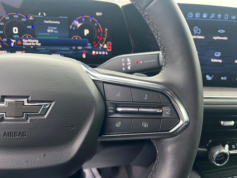 Used 2025 Chevrolet Tahoe Z71 w/ Comfort Package image 19