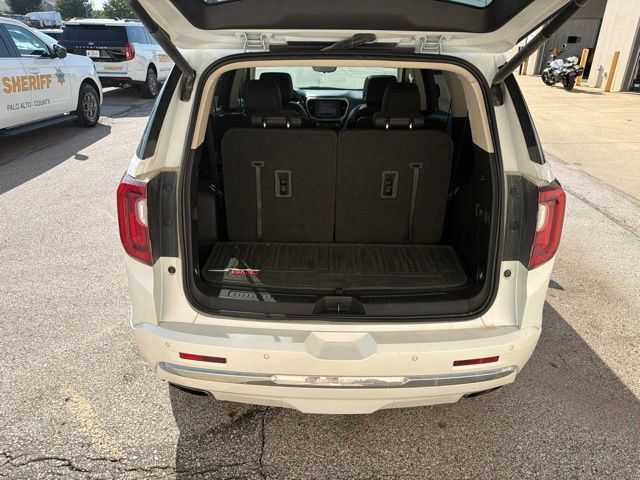 Used 2022 GMC Acadia Denali w/ Denali Technology Package AWD/4WD image 15