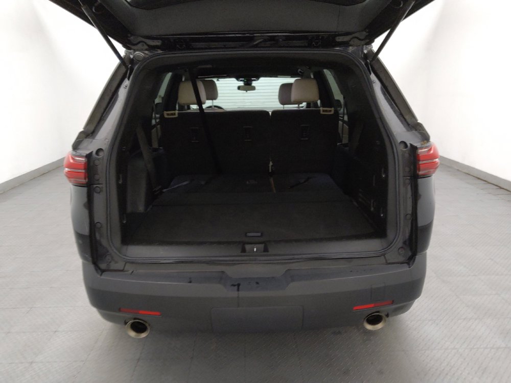 Used 2022 Chevrolet Traverse LS FWD image 29