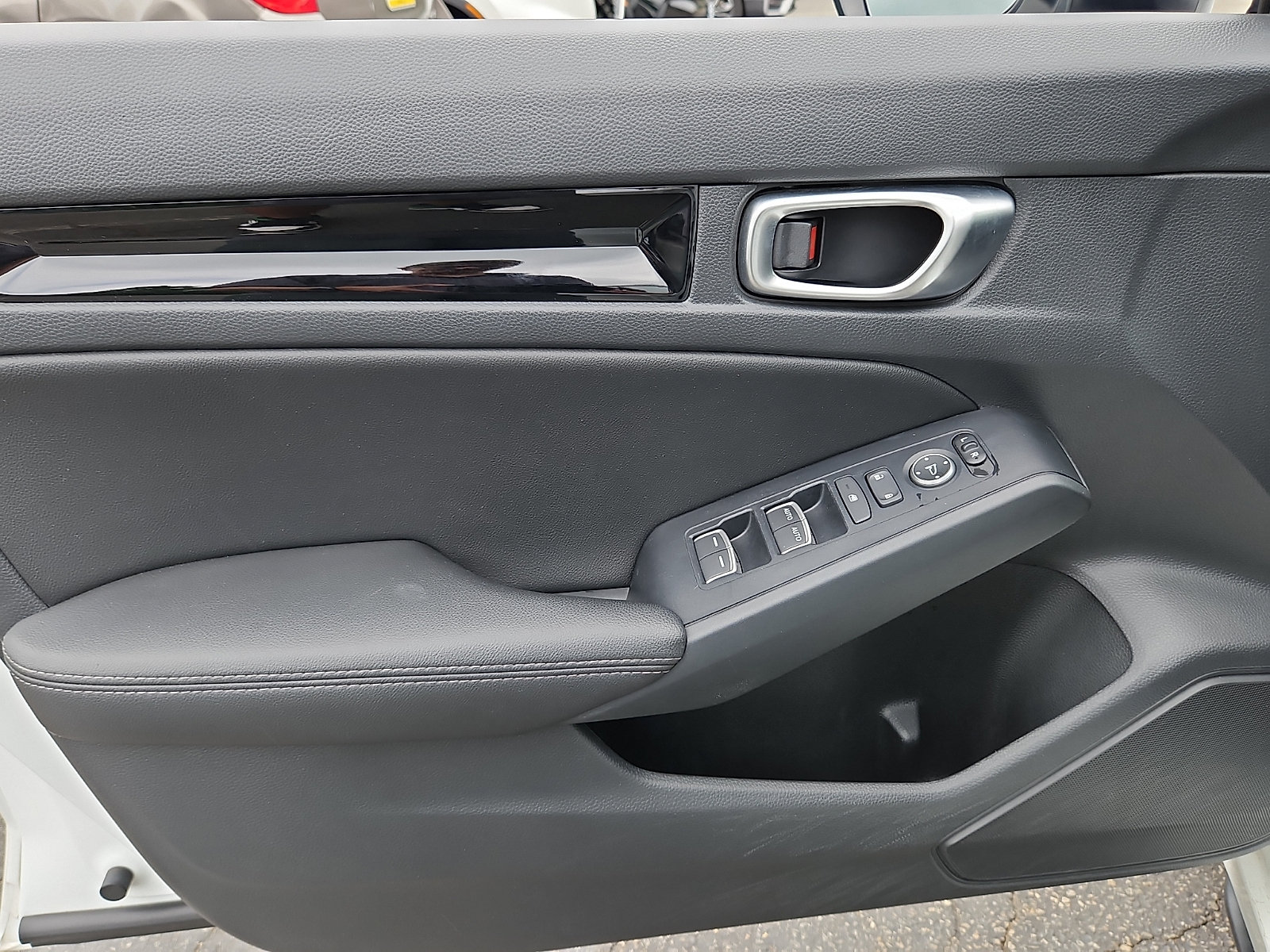 Used 2023 Honda Civic EX-L image 13