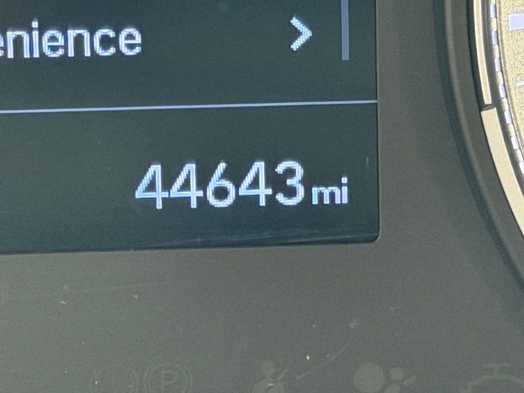 Used 2021 Hyundai Venue SEL w/ Cargo Package image 31