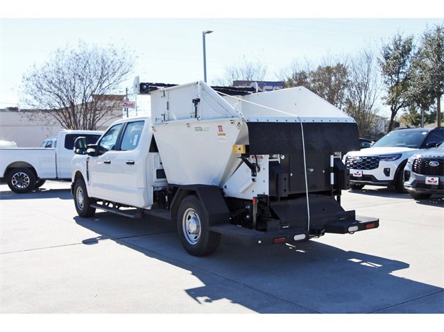 Used 2023 Ford F250 XL image 2