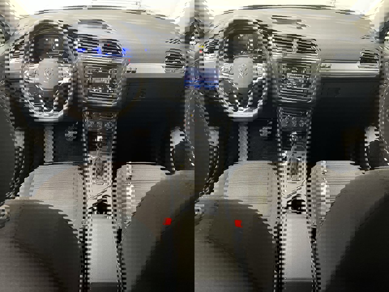 Used 2024 Volkswagen Tiguan S image 4