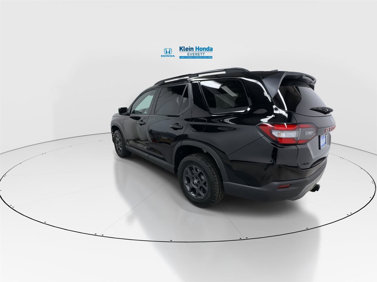 New 2026 Honda Pilot TrailSport image 8