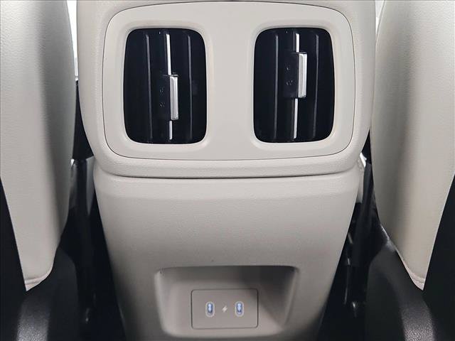 Used 2025 Hyundai Tucson Limited FWD image 18