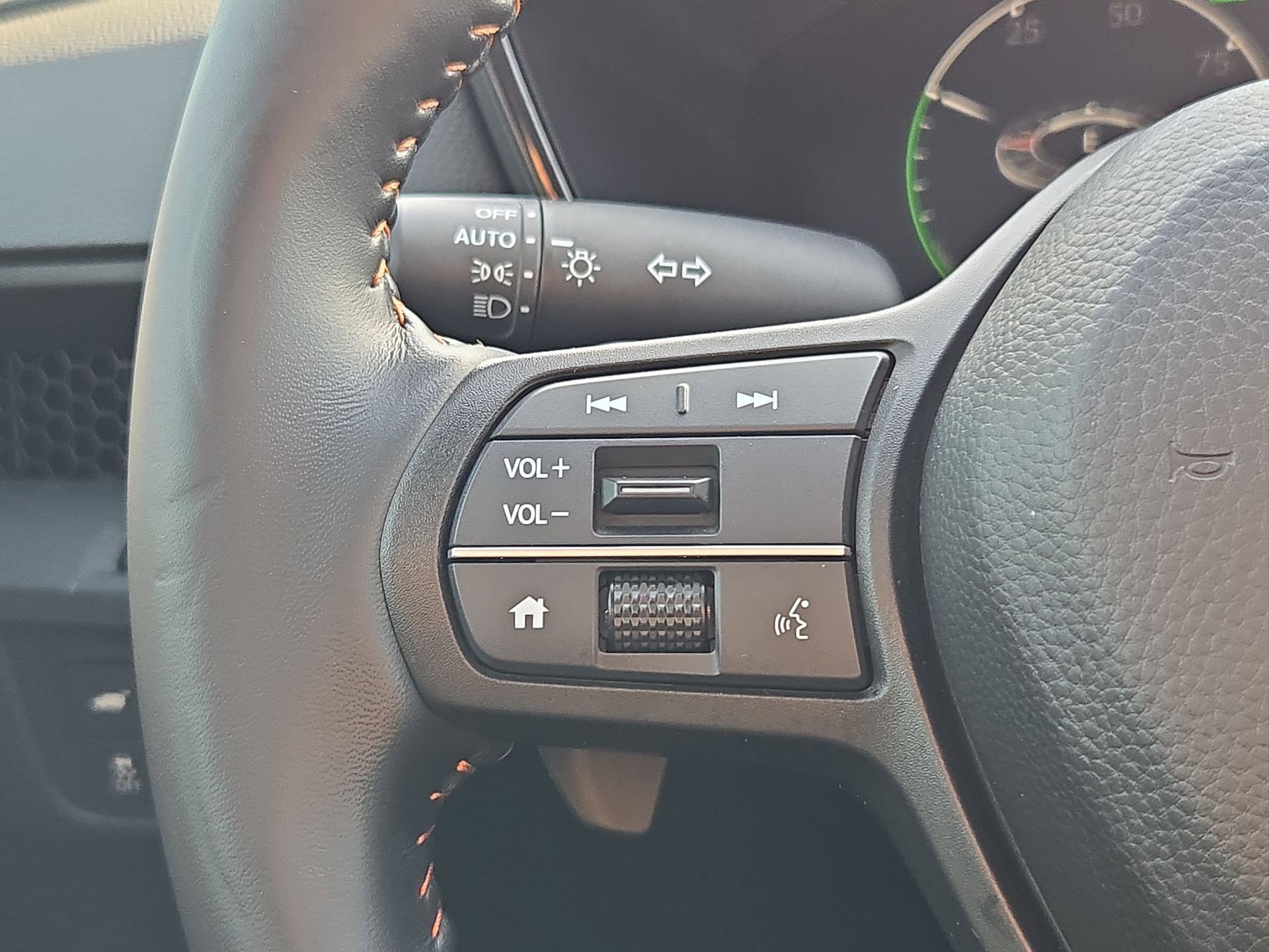 Certified 2025 Honda CR-V Sport-L image 16