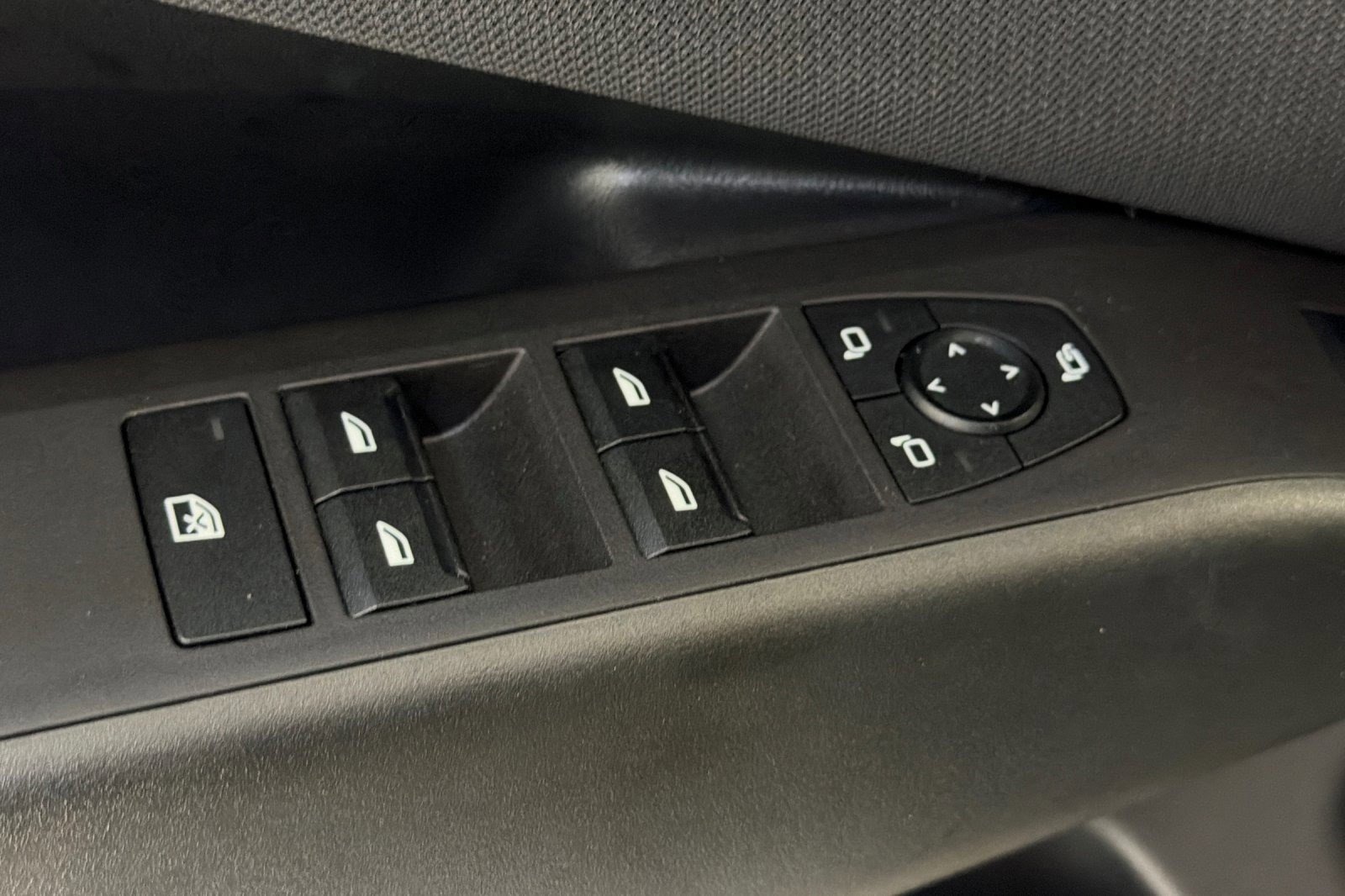 Certified 2025 BMW X3 xDrive30i w/ Convenience Package AWD/4WD image 13