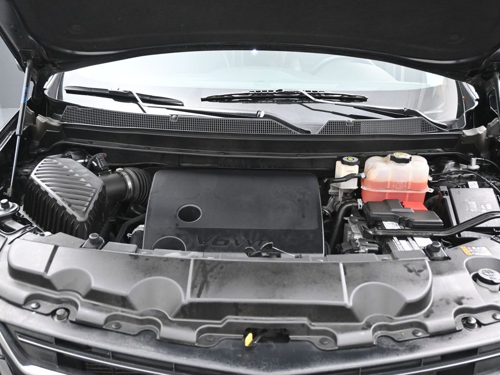 Used 2021 Chevrolet Traverse RS FWD image 12