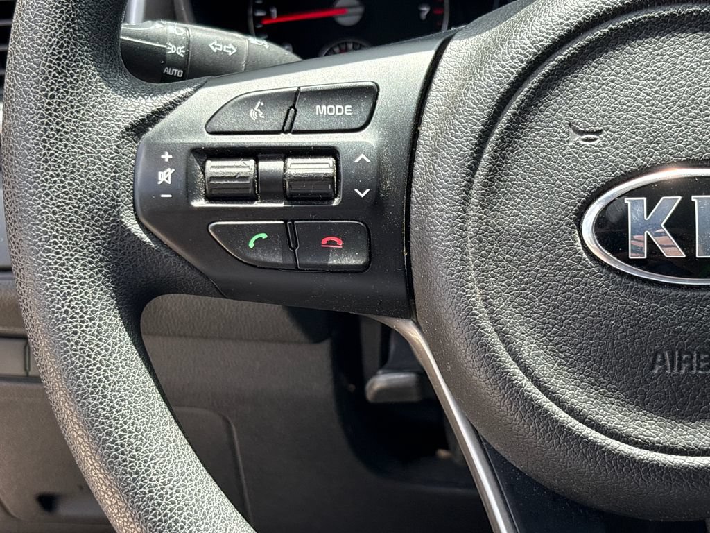 Used 2017 Kia Sorento FWD image 19