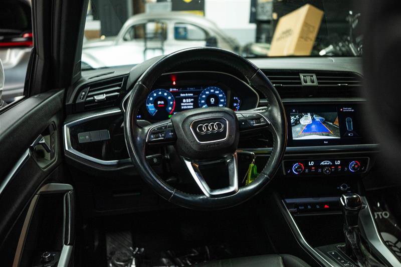 Used 2019 Audi Q3 2.0T Premium image 17
