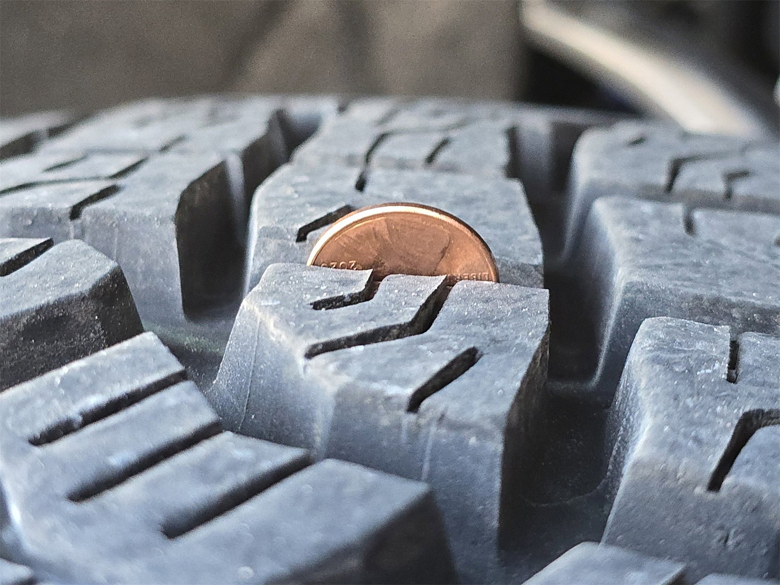 Used 2025 Chevrolet Silverado 1500 ZR2 w/ Technology Package image 38