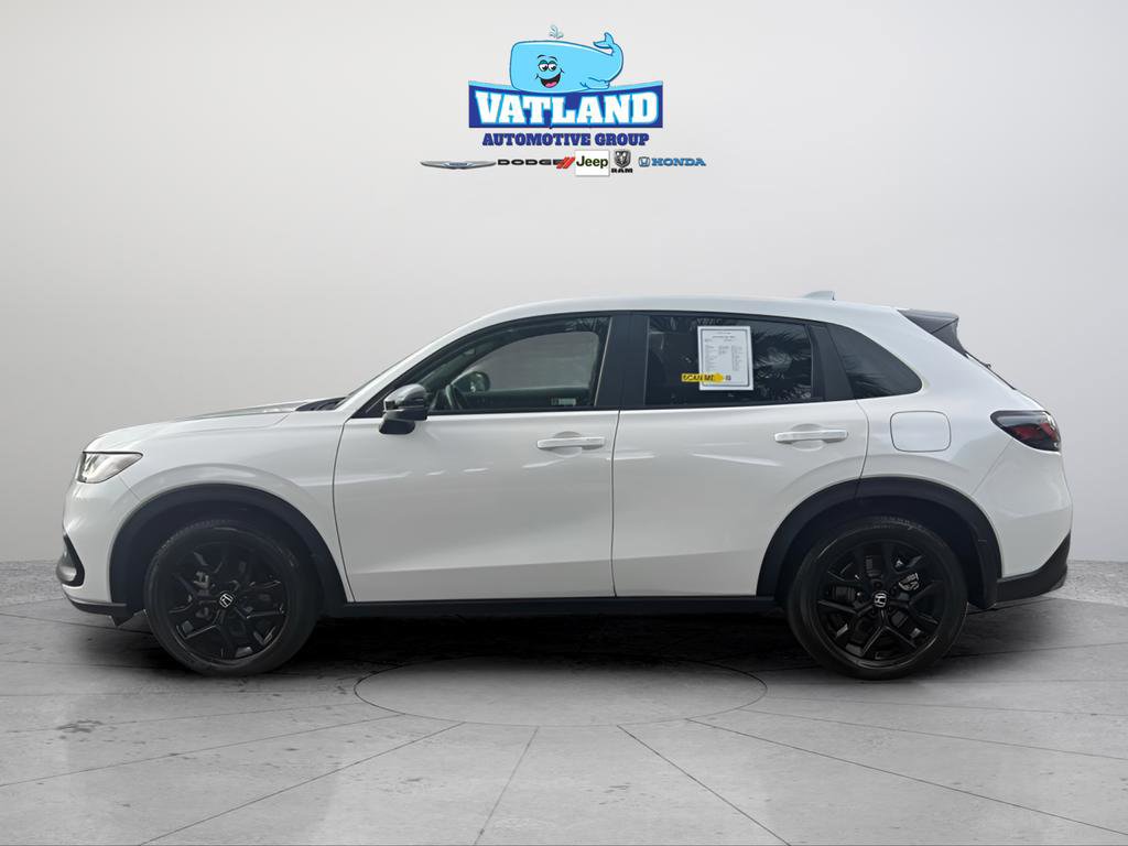 Used 2024 Honda HR-V Sport image 2