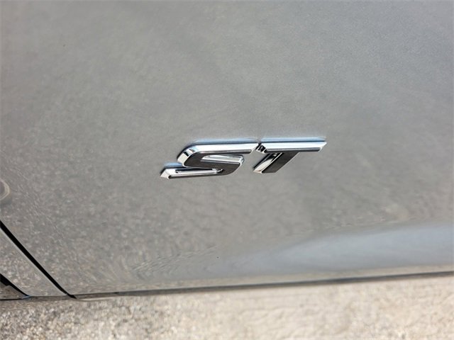 New 2026 Buick Enclave Sport Touring w/ Power Package image 3