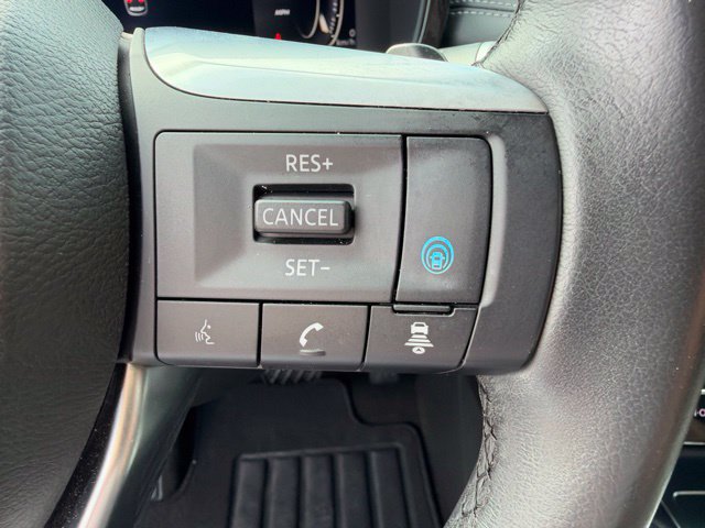 Used 2023 INFINITI QX60 Luxe w/ Performance Audio Package FWD image 28
