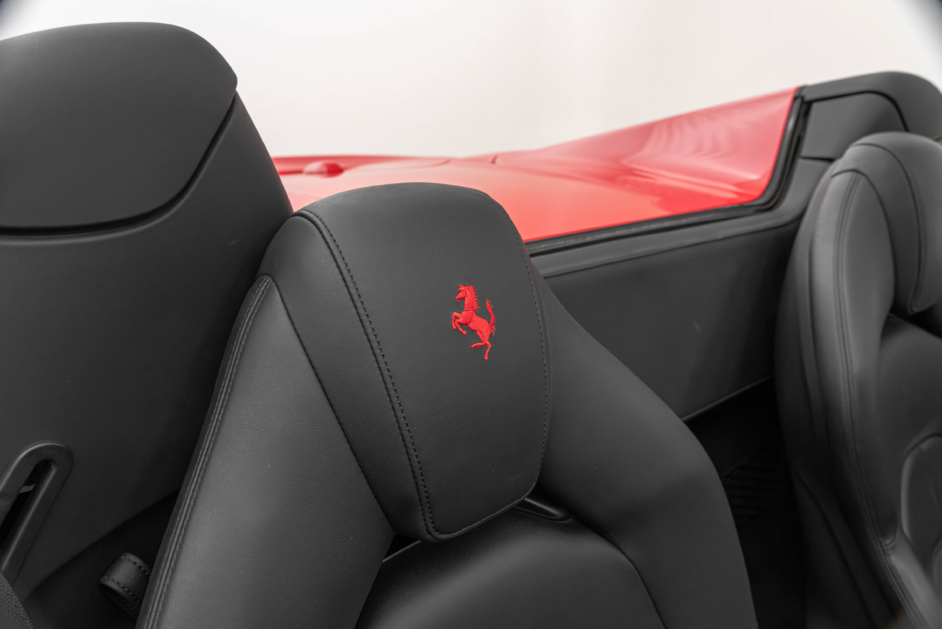 Certified 2018 Ferrari 488 Spider RWD image 32