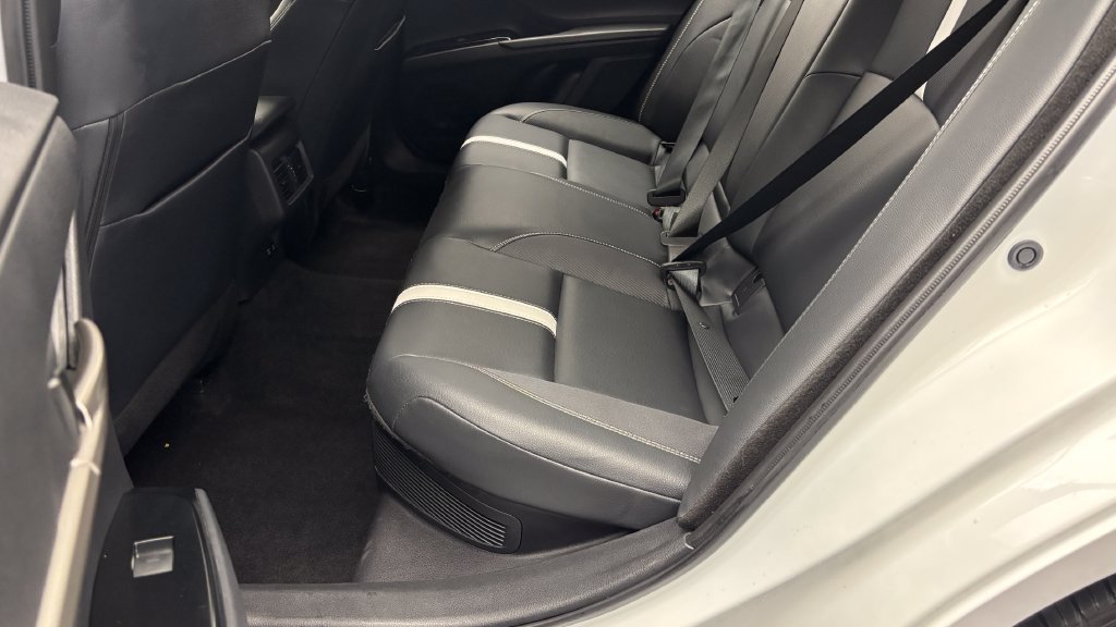 Used 2026 Toyota Camry SE FWD image 32