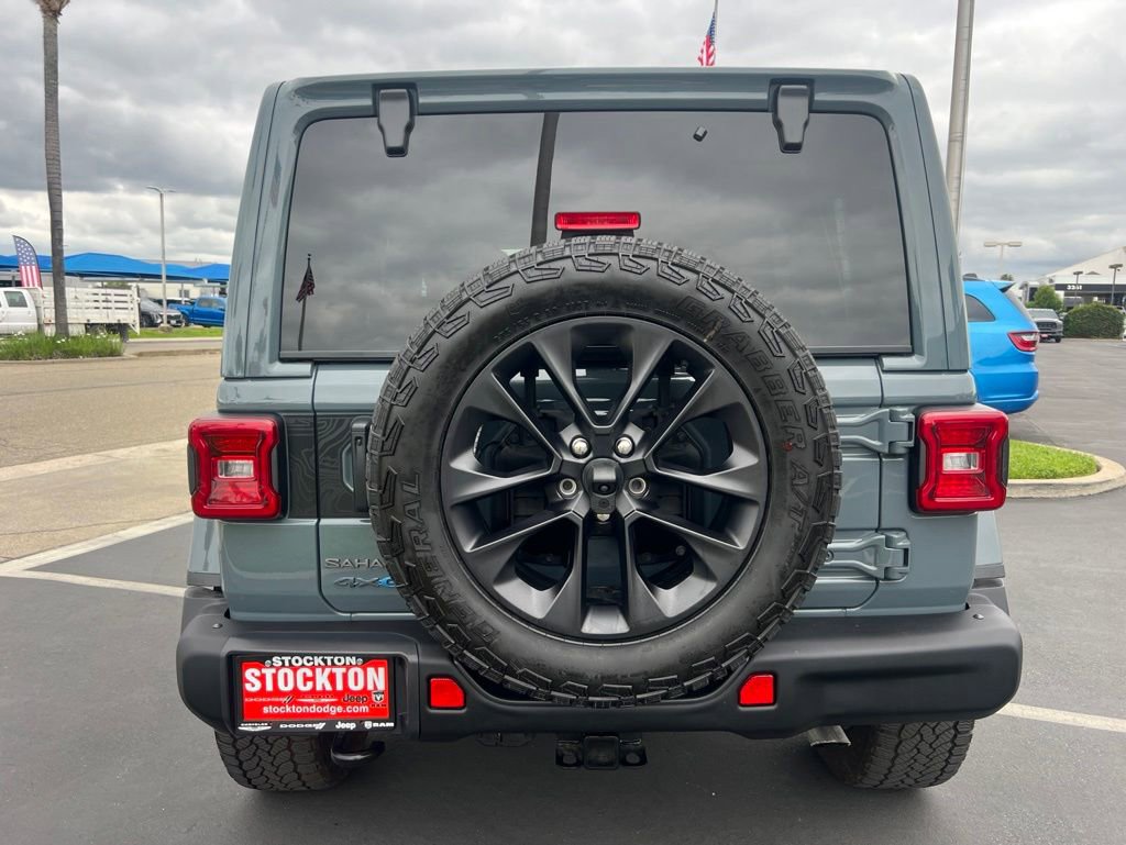 Used 2025 Jeep Wrangler Backcountry 4xe AWD/4WD image 11