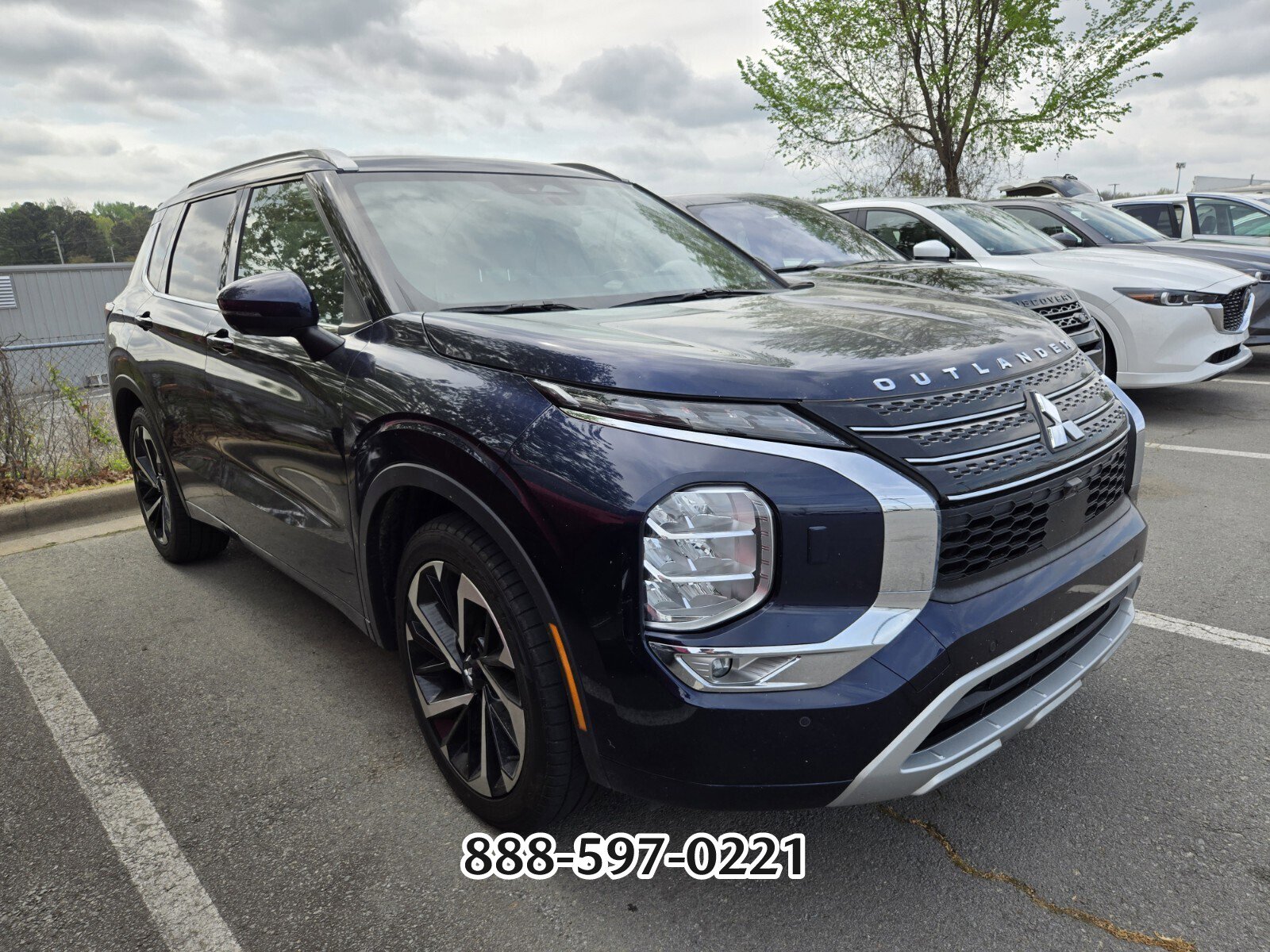 Used 2022 Mitsubishi Outlander SEL image 10