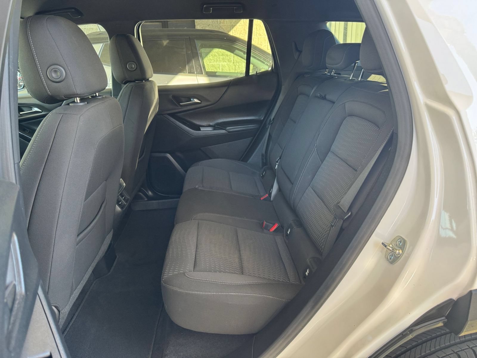 Used 2025 Chevrolet Equinox LT AWD/4WD image 26