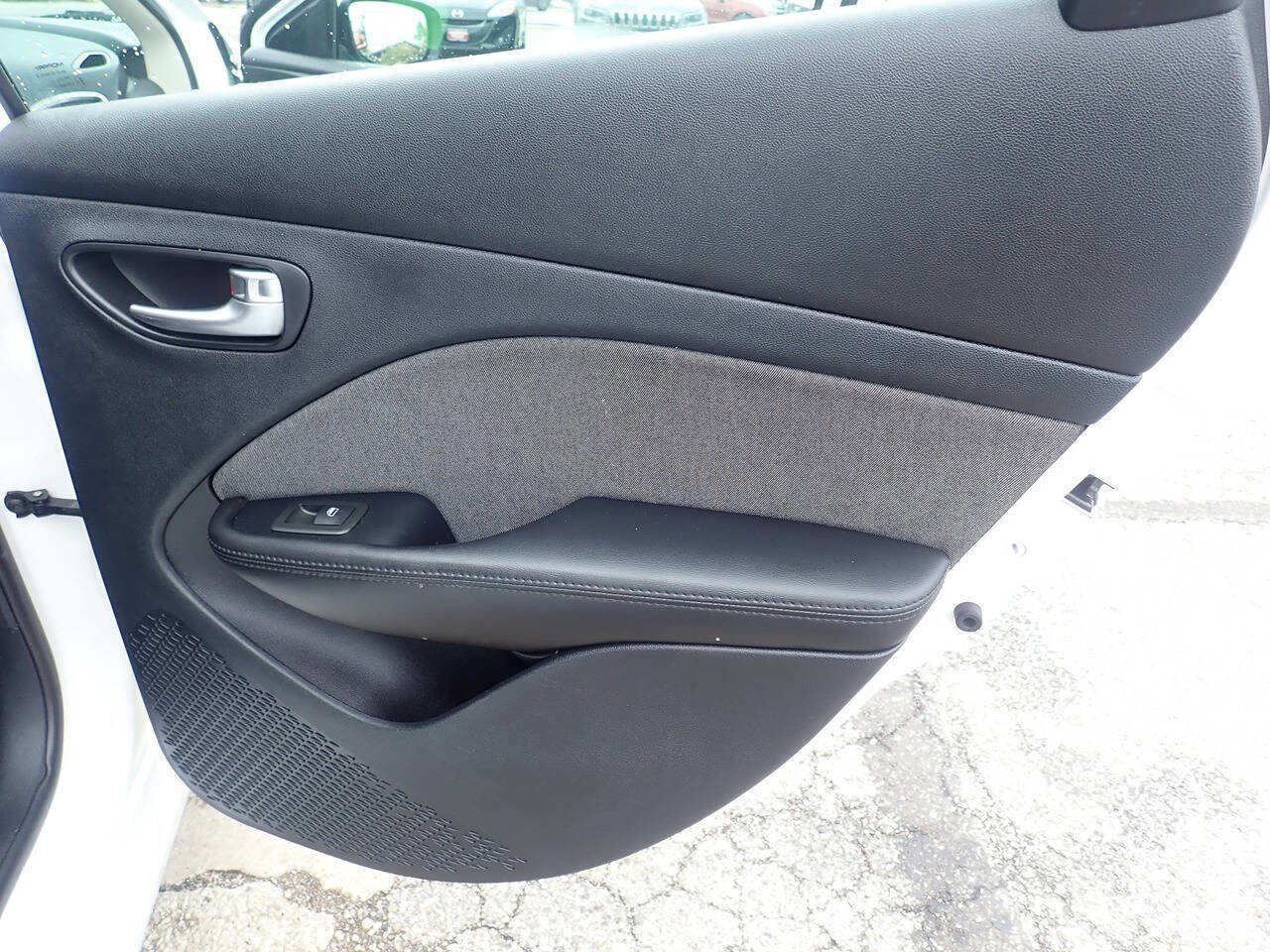 Used 2013 Dodge Dart SXT image 33