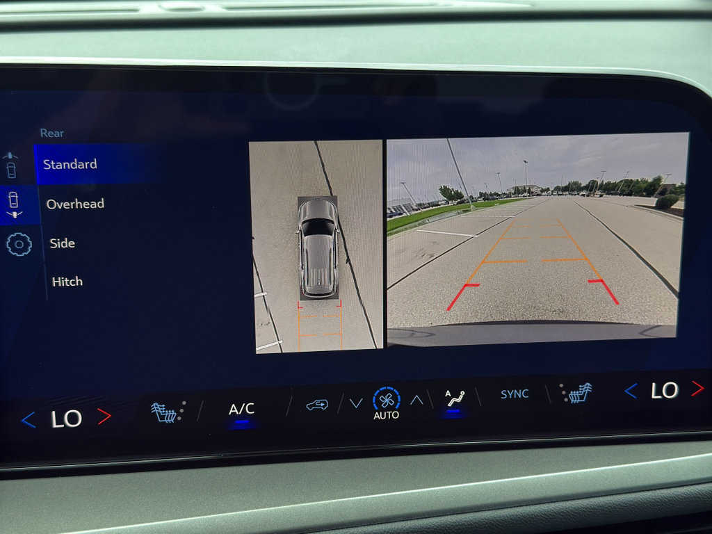New 2026 Chevrolet Traverse LT w/ Driver Confidence Package FWD image 27