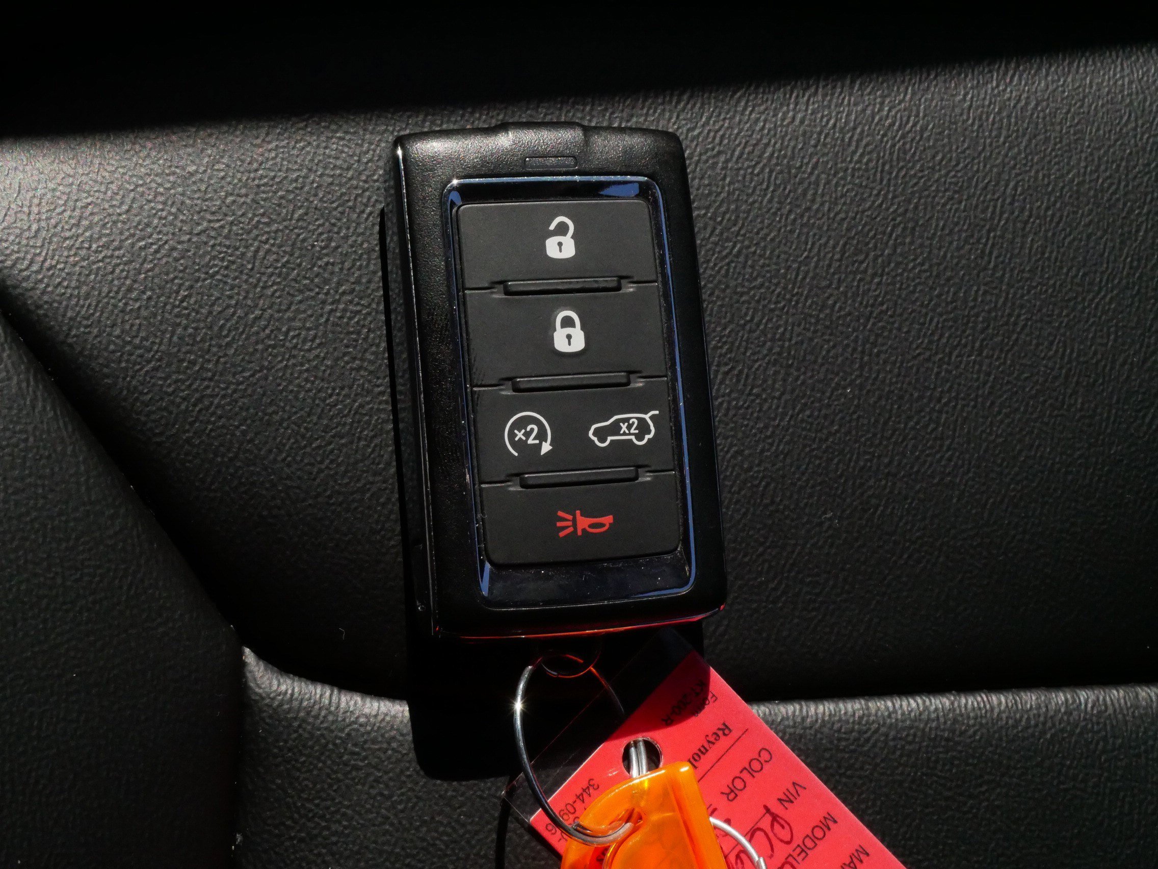 Used 2023 Jeep Grand Cherokee Limited w/ Trailer Tow Prep Group (B) AWD/4WD image 31