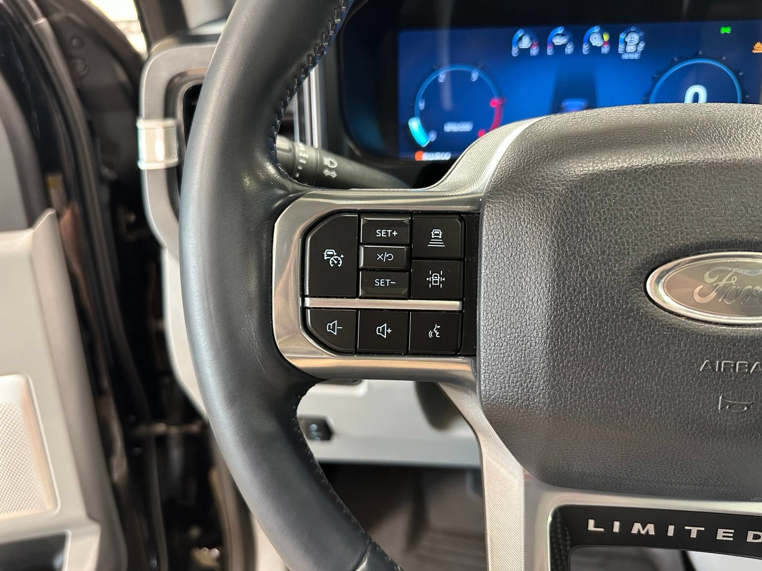 Used 2024 Ford F250 Limited w/ FX4 Off-Road Package AWD/4WD image 20