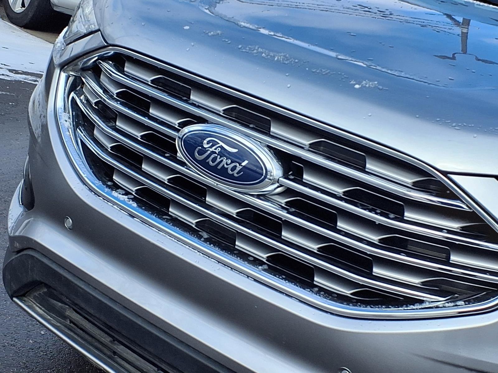 Used 2023 Ford Edge Titanium w/ Class II Trailer Tow Package image 32