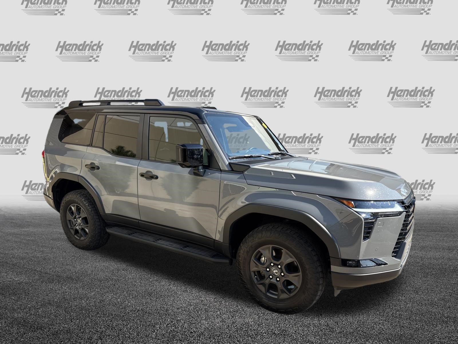 Used 2024 Lexus GX 550 AWD/4WD image 2