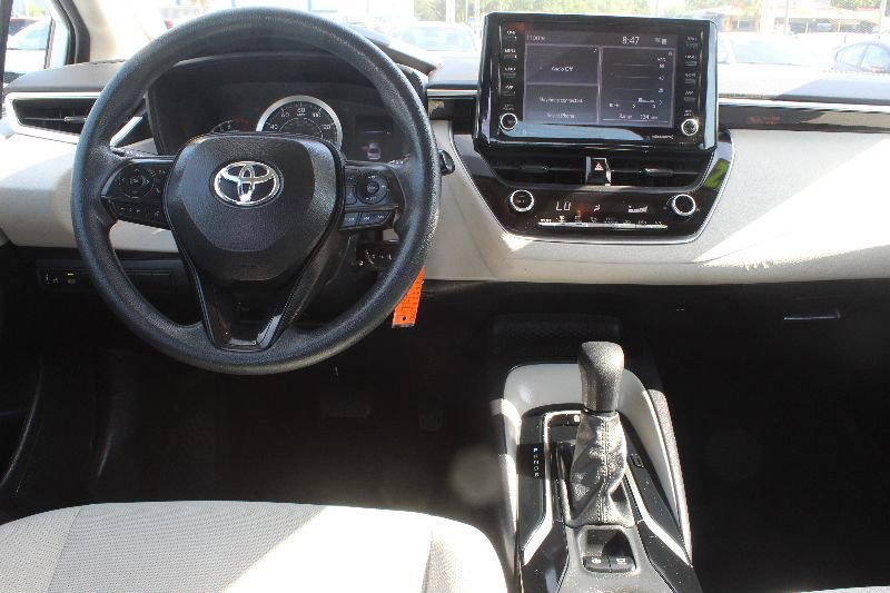 Used 2022 Toyota Corolla LE image 12