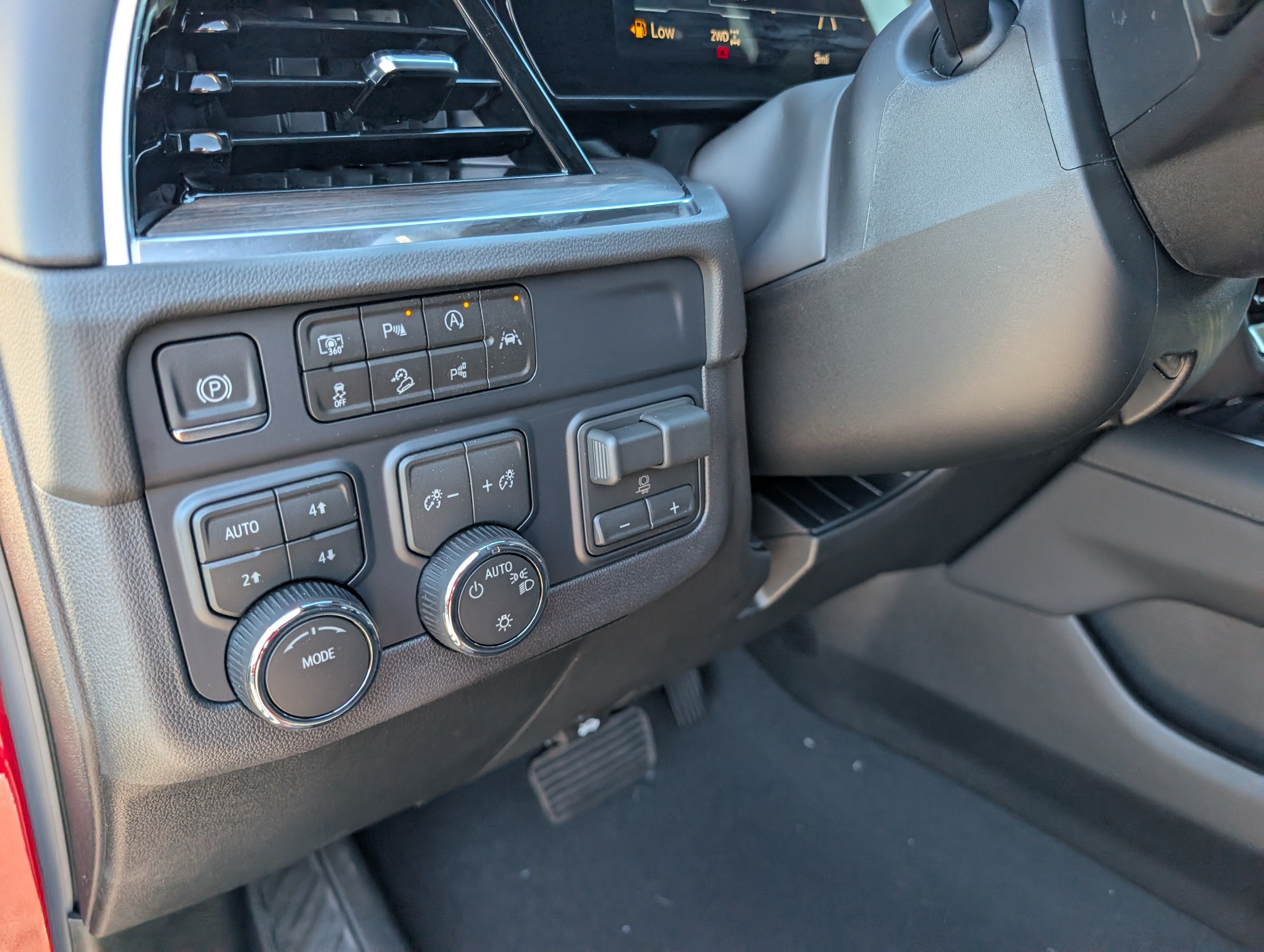 New 2027 Chevrolet Tahoe LS w/ Max Trailering Package AWD/4WD image 18